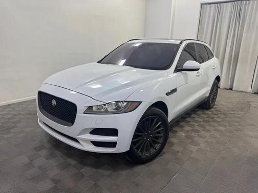 2017 Jaguar F-PACE 35t Prestige