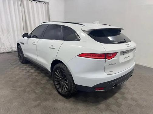 2017 Jaguar F-PACE 35t Prestige