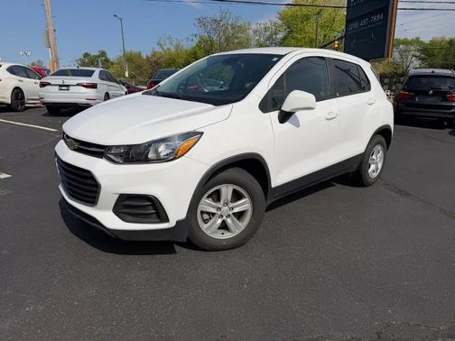 Summit White 2020 Chevrolet Trax LS