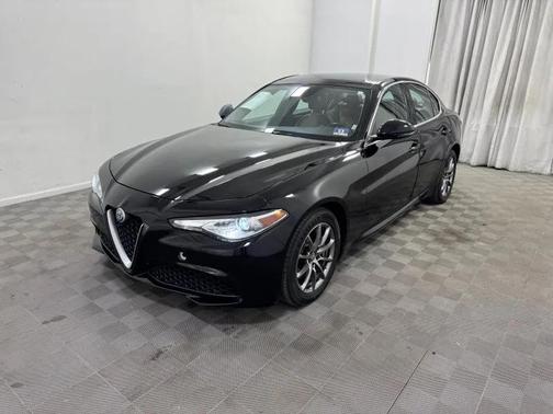 2017 Alfa Romeo Giulia Base