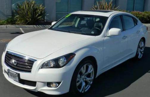 2011 INFINITI M37x Base
