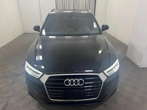 2017 Audi Q3 2.0T Prestige