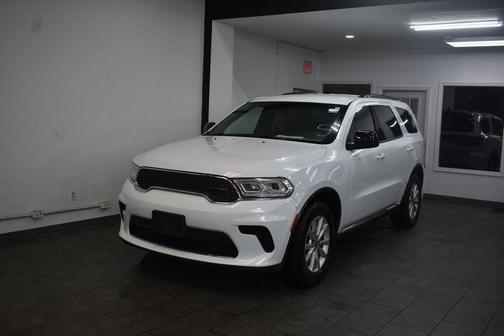 White Knuckle Clearcoat 2023 Dodge Durango SXT RWD