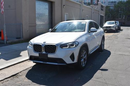 2024 BMW X4 xDrive30i