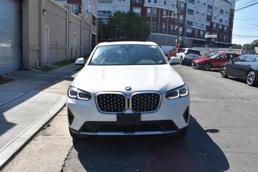 2024 BMW X4 xDrive30i