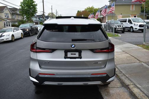 Space Silver Metallic 2025 BMW X1 xDrive28i