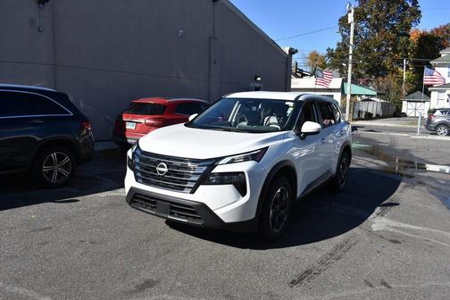 2024 Nissan Rogue SV