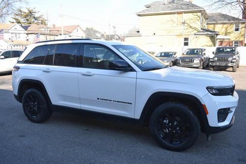 2024 Jeep Grand Cherokee Altitude