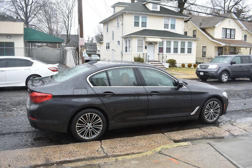 Dark Graphite Metallic 2019 BMW 530 xDrive