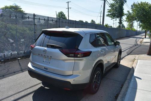 Brilliant Silver Metallic 2025 Nissan Rogue SV