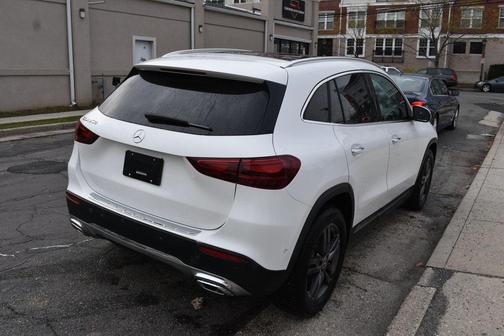 2025 Mercedes-Benz GLA 250 4MATIC