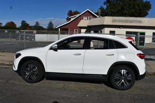 2025 Mercedes-Benz GLA 250 4MATIC