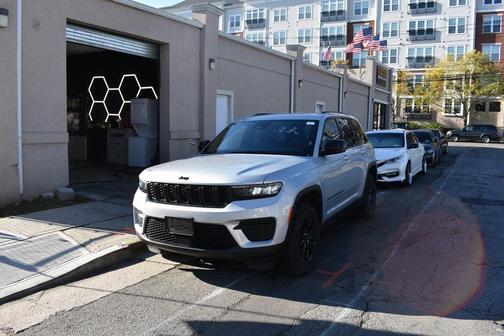 2024 Jeep Grand Cherokee Altitude