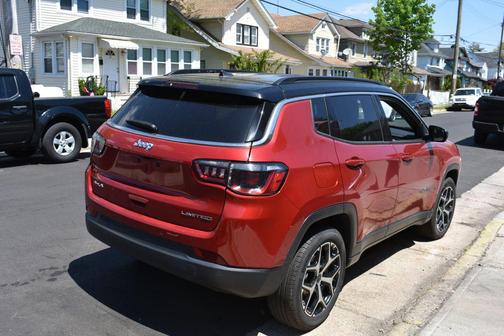 Red Hot Pearlcoat 2025 Jeep Compass Limited