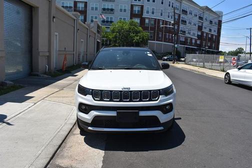 Bright White Clearcoat 2025 Jeep Compass Limited