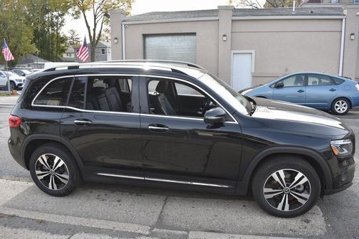 2025 Mercedes-Benz GLB 250 Base