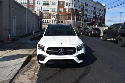 Polar White 2022 Mercedes-Benz GLB 250 4MATIC