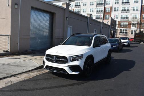 Polar White 2022 Mercedes-Benz GLB 250 4MATIC