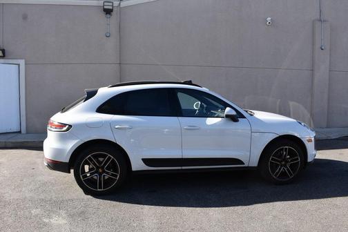 2021 Porsche Macan Base