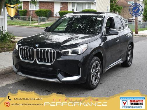 Black Sapphire Metallic 2025 BMW X1 xDrive28i