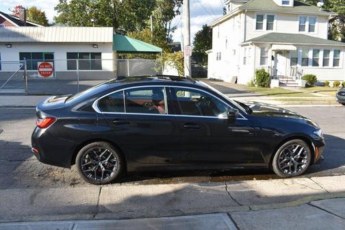 2025 BMW 330 xDrive