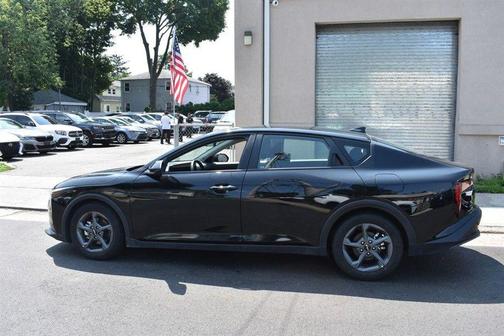Aurora Black Pearl 2025 Kia K4 LXS