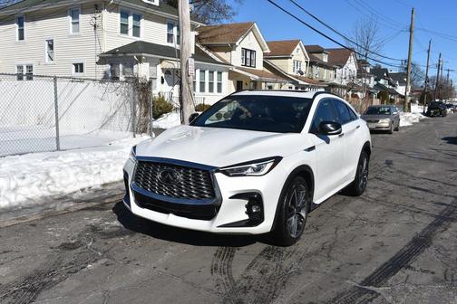 2024 INFINITI QX55 LUXE