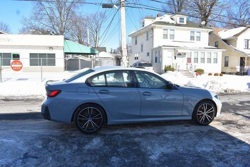 2023 BMW 330e xDrive