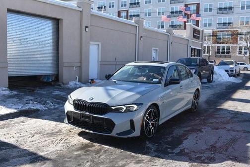 2023 BMW 330e xDrive