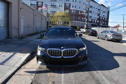 Black Sapphire Metallic 2024 BMW 530 530i