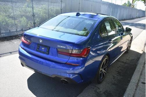 2022 BMW 330 xDrive