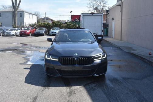 Dark Graphite Metallic 2023 BMW 530e Base