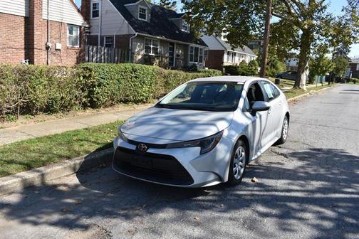 2025 Toyota Corolla Hybrid LE