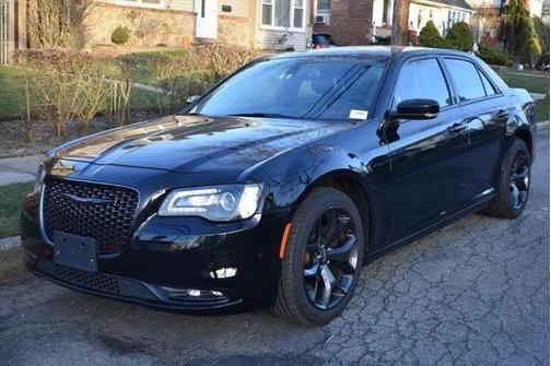 2022 Chrysler 300 S