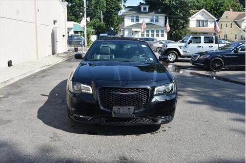 2022 Chrysler 300 S