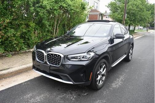 2024 BMW X4 xDrive30i