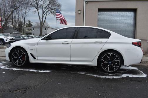 Alpine White 2023 BMW 530e Base