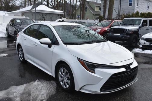 Ice Cap 2025 Toyota Corolla SE