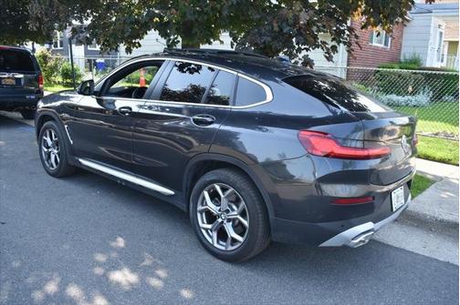 2024 BMW X4 xDrive30i