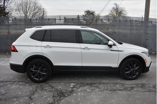 2024 Volkswagen Tiguan 2.0T SE