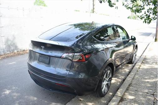 2024 Tesla Model Y Long Range Dual Motor All-Wheel Drive