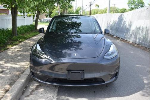 2024 Tesla Model Y Long Range Dual Motor All-Wheel Drive
