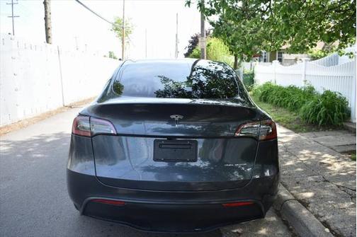 2024 Tesla Model Y Long Range Dual Motor All-Wheel Drive