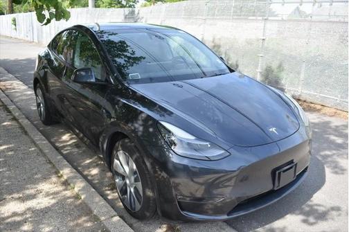 2024 Tesla Model Y Long Range Dual Motor All-Wheel Drive