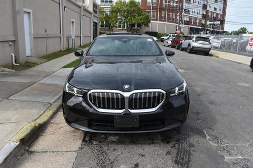 2024 BMW 530 530i