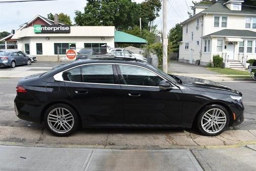 2024 BMW 530 530i