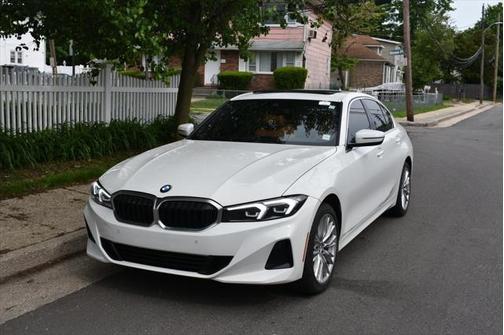 2024 BMW 330 i xDrive