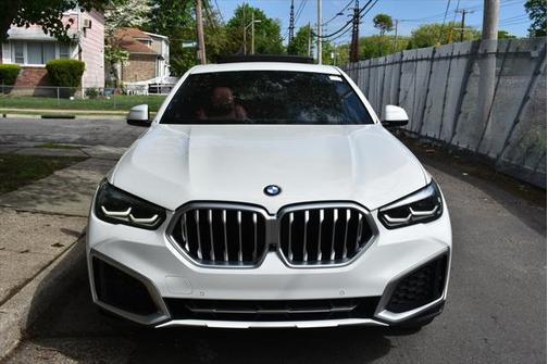2022 BMW X6 xDrive40i