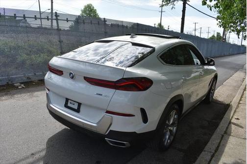 2022 BMW X6 xDrive40i