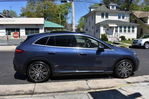 Twilight Blue Metallic 2023 Mercedes-Benz EQE 500 4MATIC